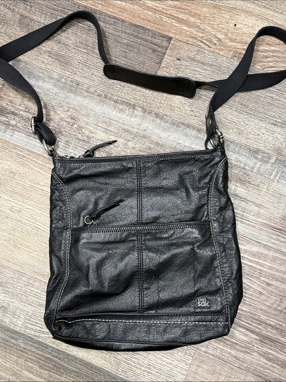The Sak Black Pebbled Leather Crossbody Bag Purse - Picture 2 of 10
